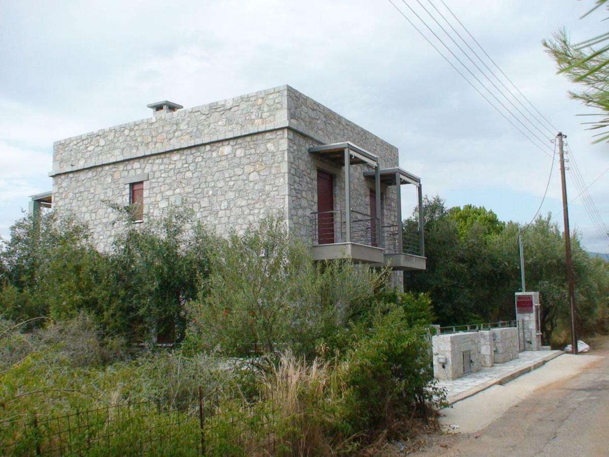 Villa Thelgi Kalamata Exterior foto