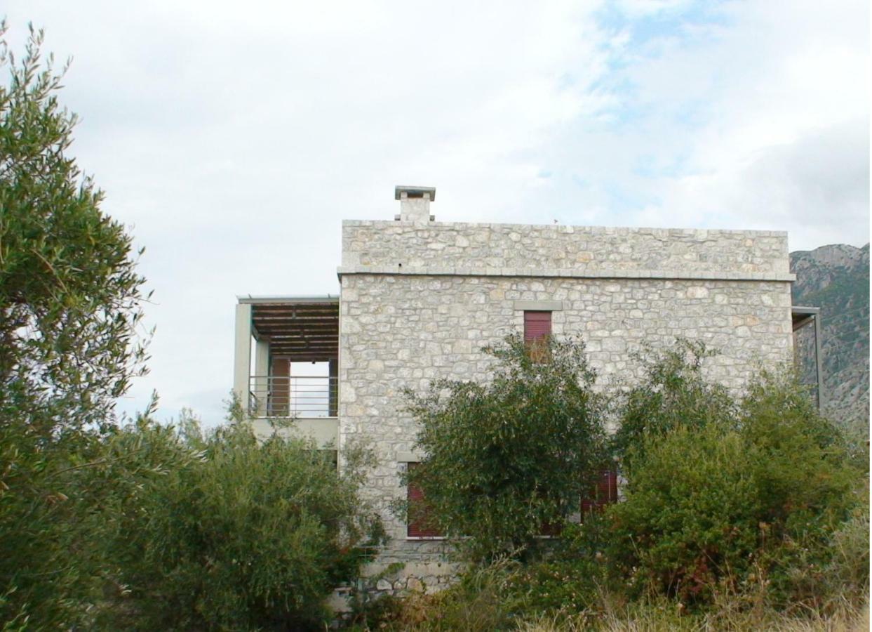 Villa Thelgi Kalamata Exterior foto