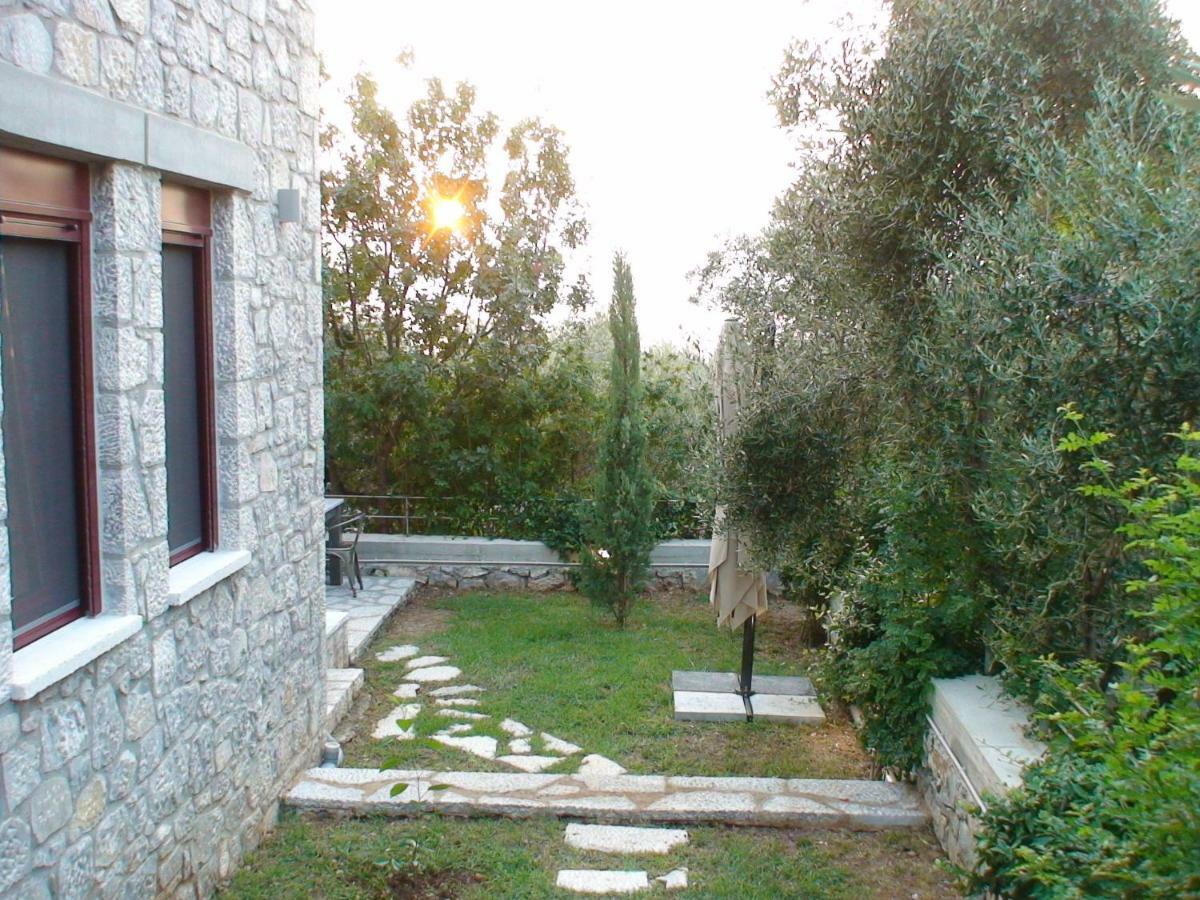 Villa Thelgi Kalamata Exterior foto